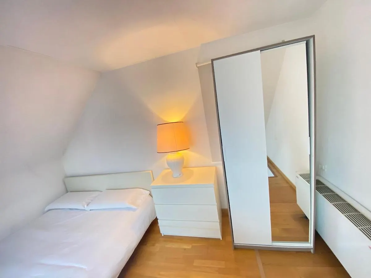 Vetra - Luminoso Attico Con Balcone Appartement Milaan