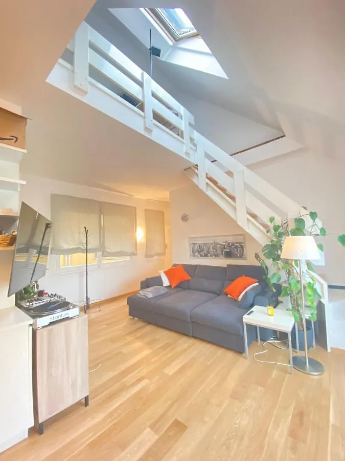 Vetra - Luminoso Attico Con Balcone Appartement Milaan